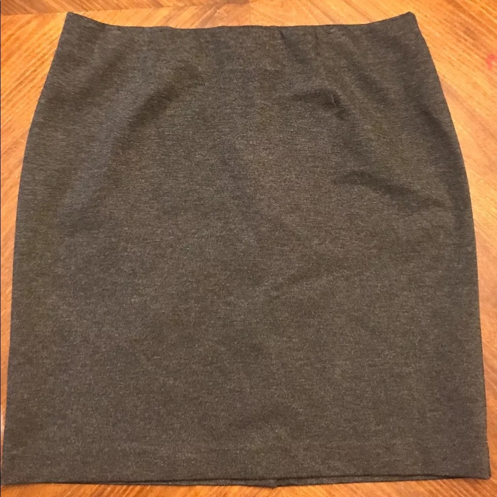 J Jill ponte Gray pull on pencil skirt size large